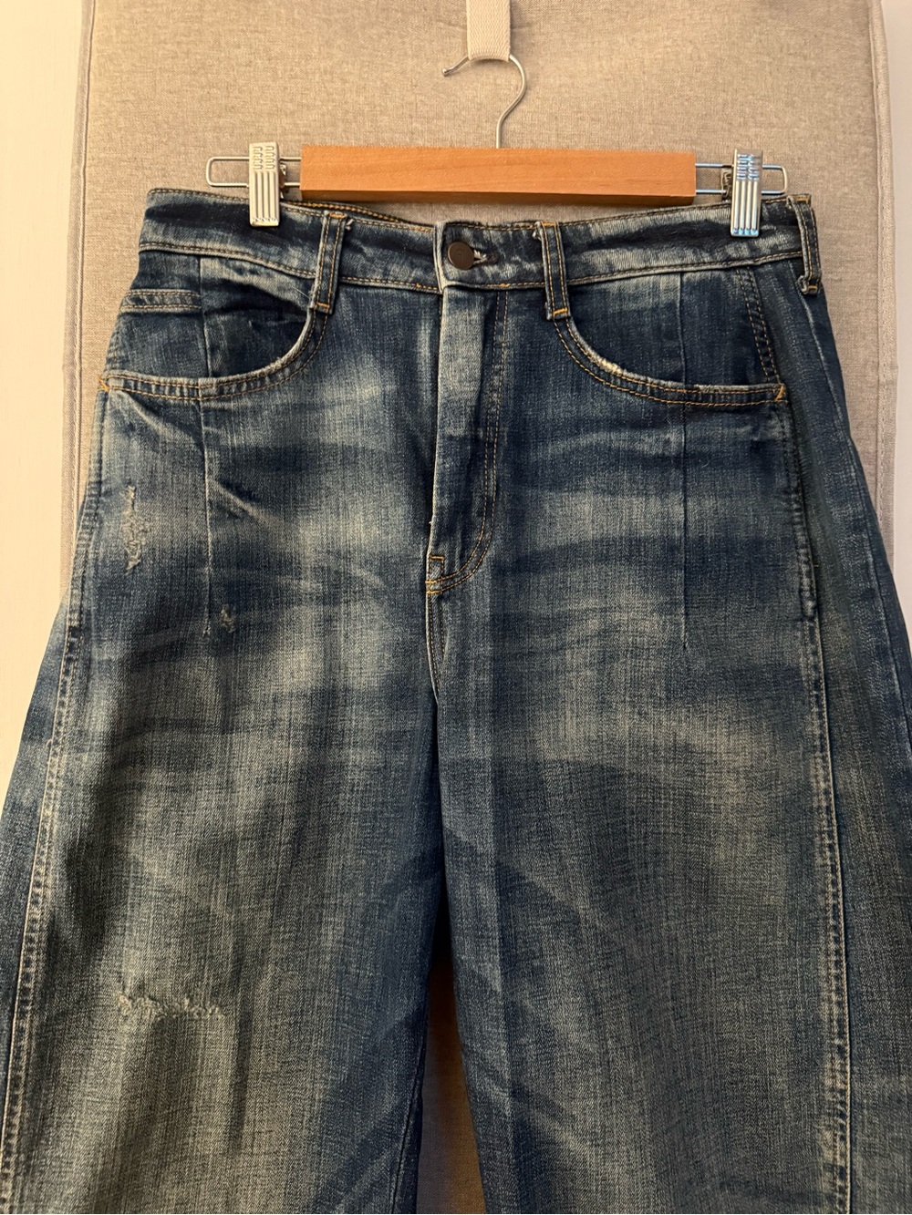 Pilcro (Anthropologie) Heritage Curve Mid-Rise Wide-Leg Jeans Washed Blue Denim - Picture 8 of 11